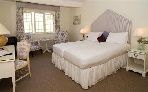 фото отеля BEST WESTERN Cwrt Bleddyn Hotel & Spa