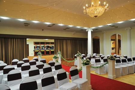 фото отеля BEST WESTERN Cwrt Bleddyn Hotel & Spa