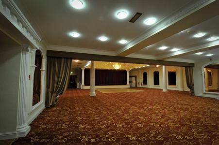 фото отеля BEST WESTERN Cwrt Bleddyn Hotel & Spa