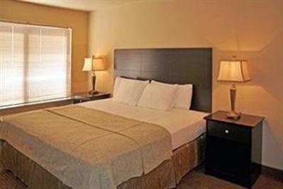 фото отеля Oxford Suites Portland - Jantzen Beach