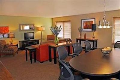 фото отеля Oxford Suites Portland - Jantzen Beach