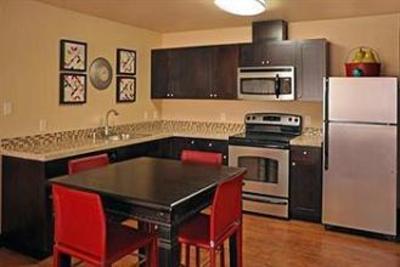 фото отеля Oxford Suites Portland - Jantzen Beach