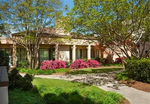 фото отеля Courtyard Charlotte Arrowood