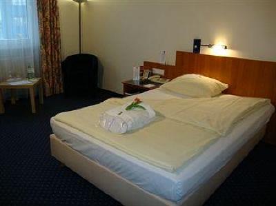 фото отеля Arcadia Hotel Hanau