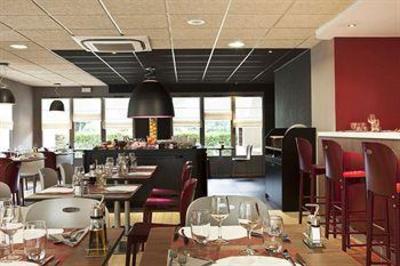 фото отеля Campanile Hotel Arles