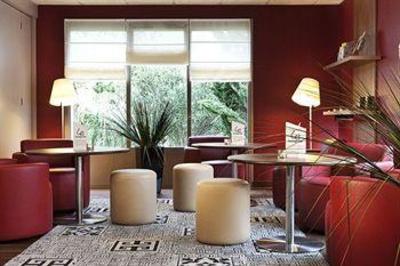 фото отеля Campanile Hotel Arles