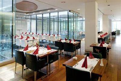 фото отеля Andel's Hotel & Suites Prague