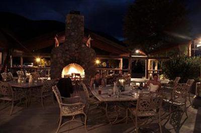 фото отеля Buck's T-4 Lodge