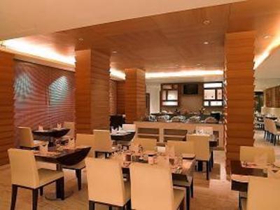 фото отеля Royal Orchid Central Grazia, Vashi