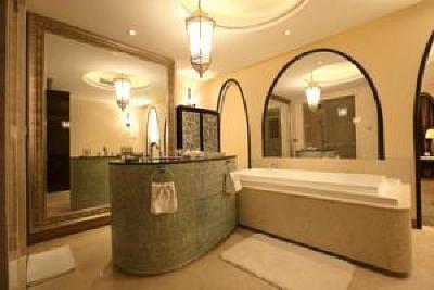 фото отеля Modern Classic Hotel