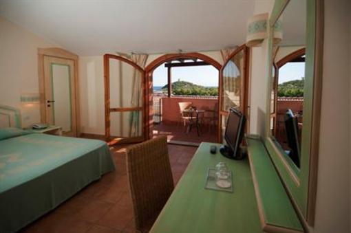 фото отеля Hotel Parco Torre Chia Domus de Maria