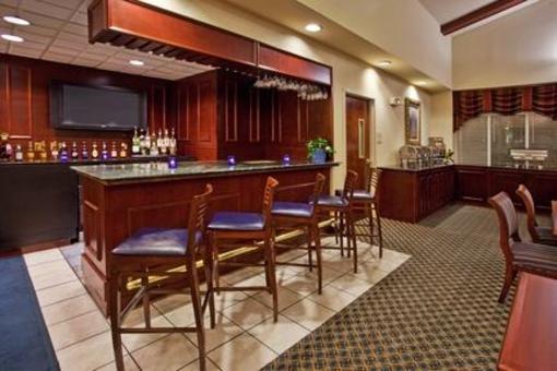 фото отеля Holiday Inn Hotel and Suites Peachtree City