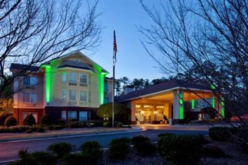 фото отеля Holiday Inn Hotel and Suites Peachtree City