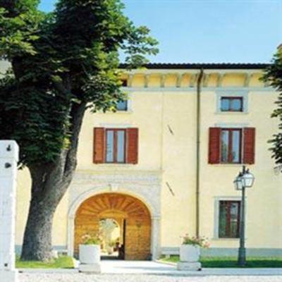 фото отеля Residence Castello Belvedere Desenzano del Garda