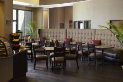 фото отеля BEST WESTERN Atrea Hotel & Suites
