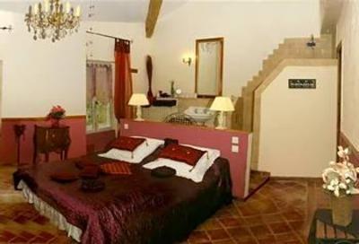 фото отеля Manoir Du Domaine Le Roure Hotel Chateauneuf-du-Rhone