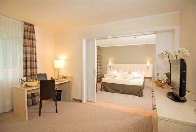 фото отеля Park Inn by Radisson Bielefeld