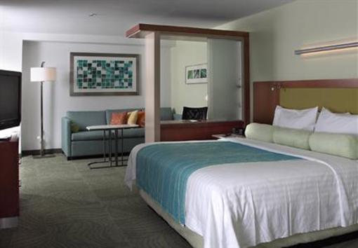 фото отеля Springhill Suites Cincinnati Midtown