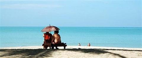 фото отеля Royal Bangsak Beach Resort Phang Nga