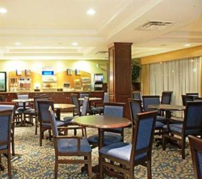 фото отеля Holiday Inn Express Edson