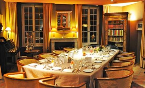фото отеля Hostellerie Les Chevreuils
