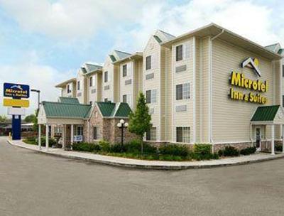 фото отеля Microtel Inn & Suites Indianapolis Airport