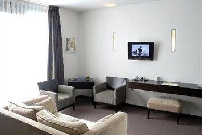 фото отеля Golden Tulip West Ende