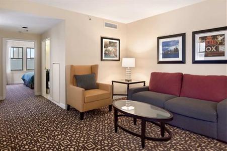 фото отеля Doubletree by Hilton Detroit Downtown - Fort Shelby