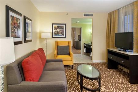 фото отеля Doubletree by Hilton Detroit Downtown - Fort Shelby