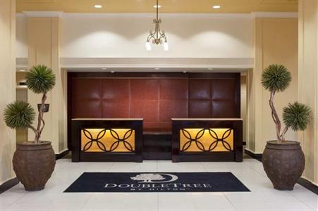 фото отеля Doubletree by Hilton Detroit Downtown - Fort Shelby