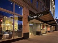 Doubletree by Hilton Detroit Downtown - Fort Shelby