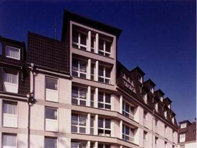фото отеля Hotel Hoppegarten Berlin