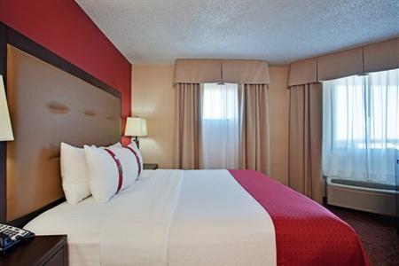 фото отеля Holiday Inn Palmdale