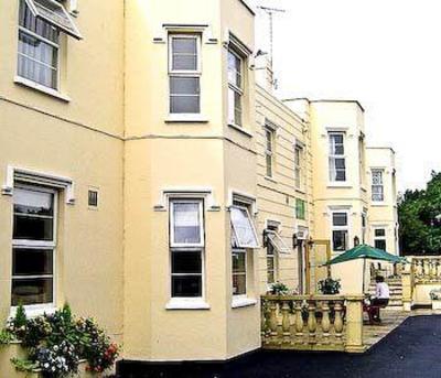 фото отеля Cheltenham Regency Hotel