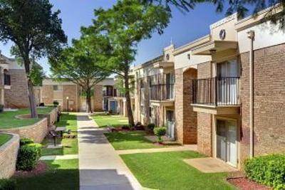 фото отеля Isola Bella Apartments Oklahoma City