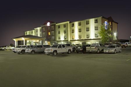 фото отеля BEST WESTERN Bonnyville Inn & Suites