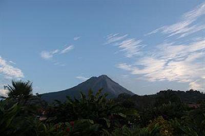 фото отеля Volcano Lodge & Gardens