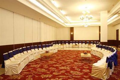 фото отеля Ambrosia Sarovar Portico Hotel