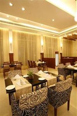 фото отеля Ambrosia Sarovar Portico Hotel