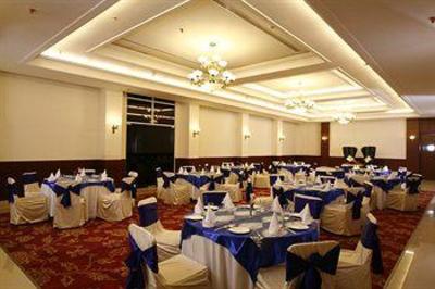фото отеля Ambrosia Sarovar Portico Hotel