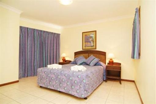 фото отеля Water's Edge Whitsundays Resort Airlie Beach