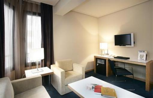 фото отеля Silken Indautxu Hotel