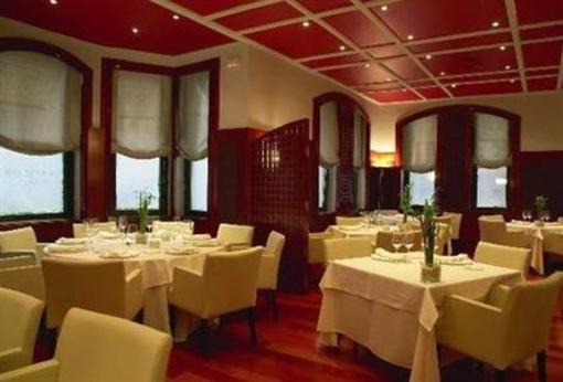 фото отеля Silken Indautxu Hotel