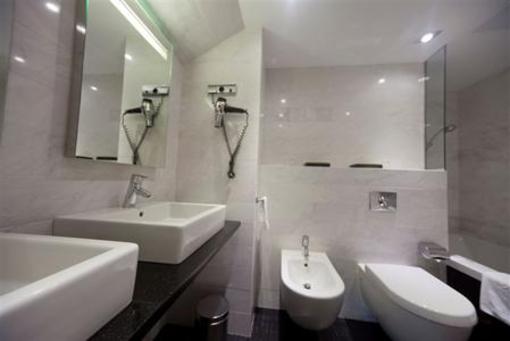 фото отеля Silken Indautxu Hotel