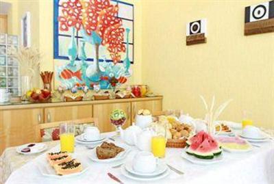 фото отеля Travel Inn Boulevard Riviera