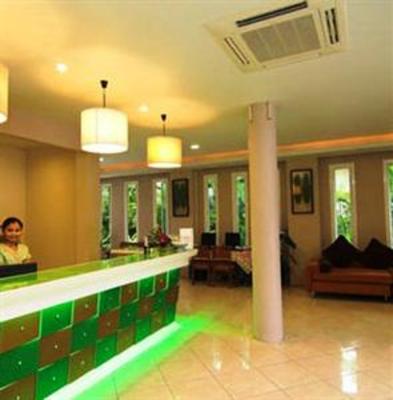 фото отеля Thanthip Villa Phuket