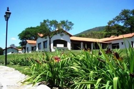 фото отеля Hotel Cerros de San Lorenzo