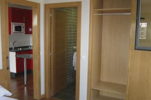 фото отеля Apartamentos Emilia Feo