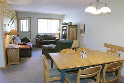 фото отеля Griz Inn Fernie