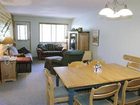фото отеля Griz Inn Fernie